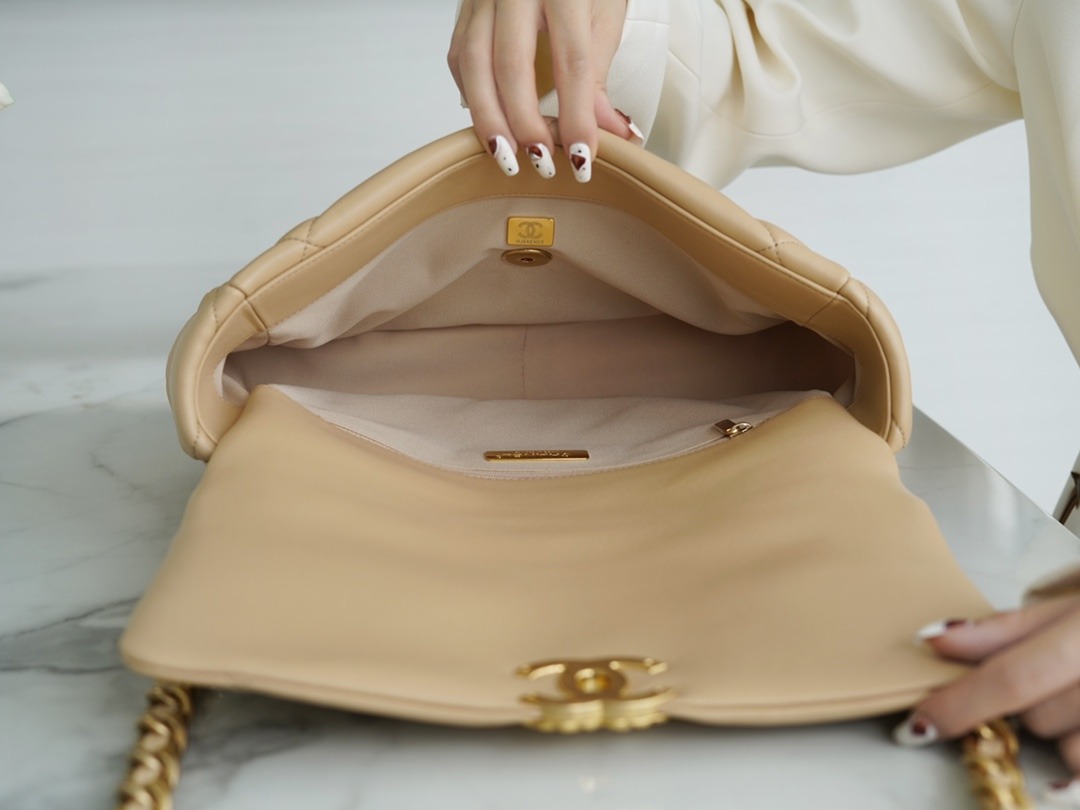 modal image 14