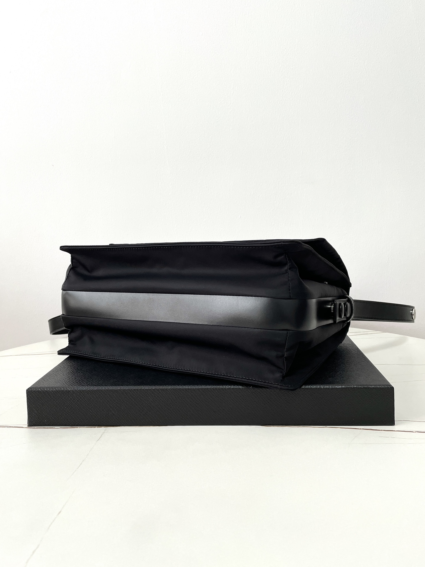 modal image 15