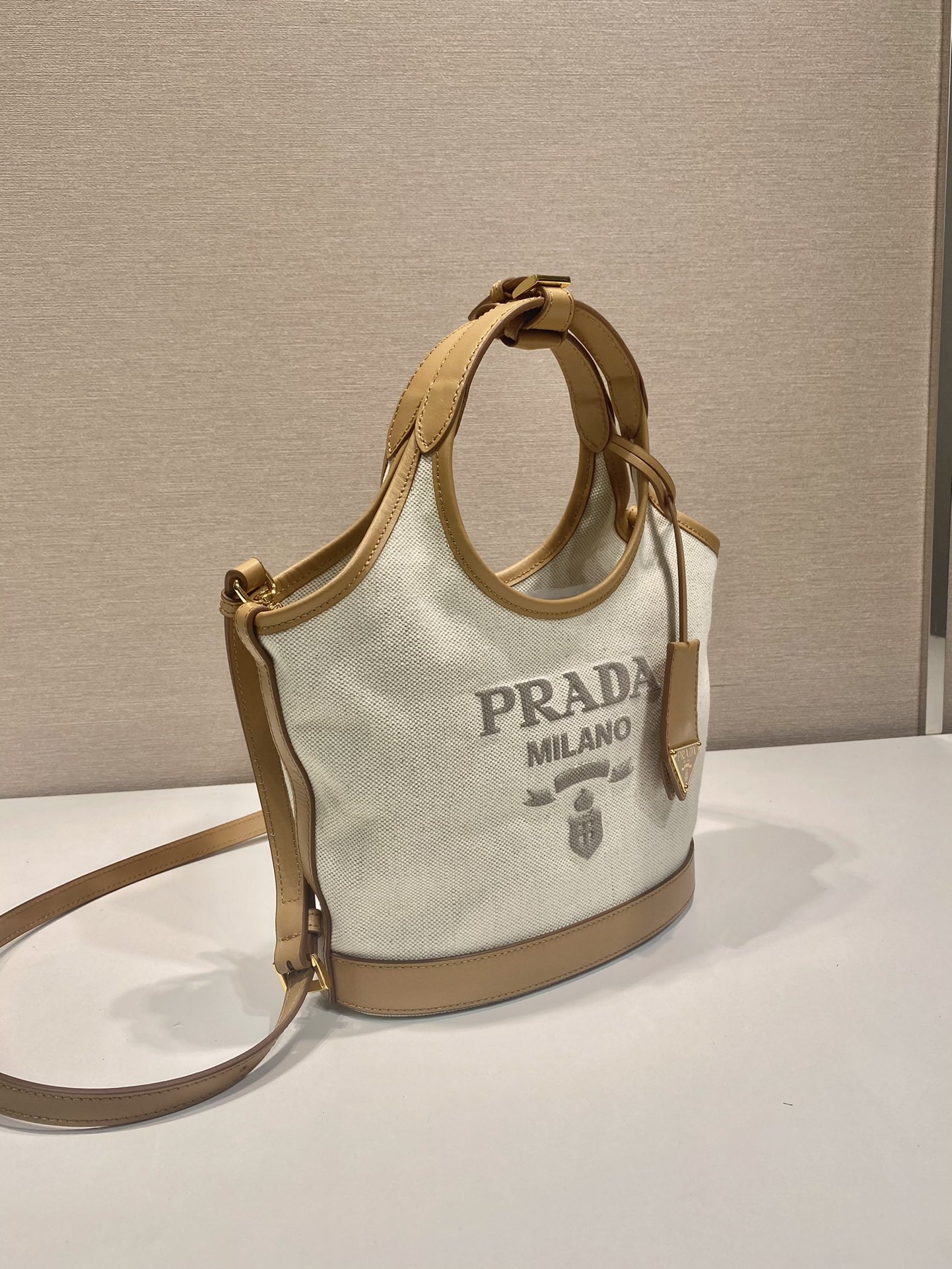 modal image 10