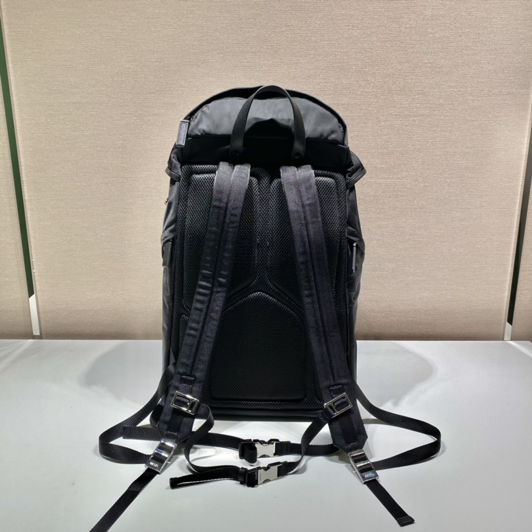 modal image 5