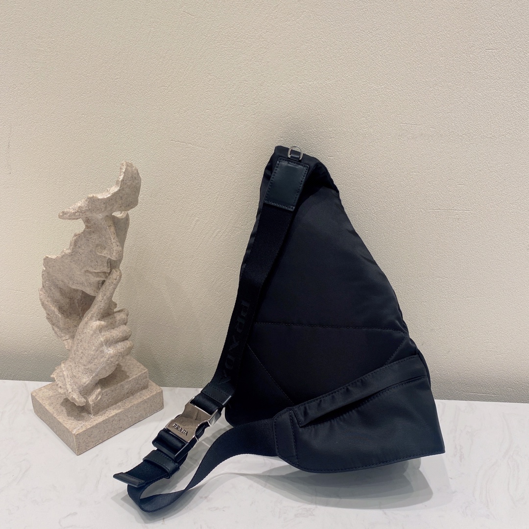 modal image 3