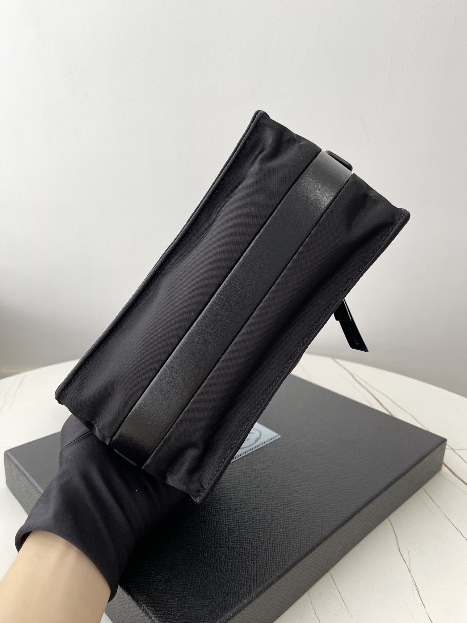 modal image 5