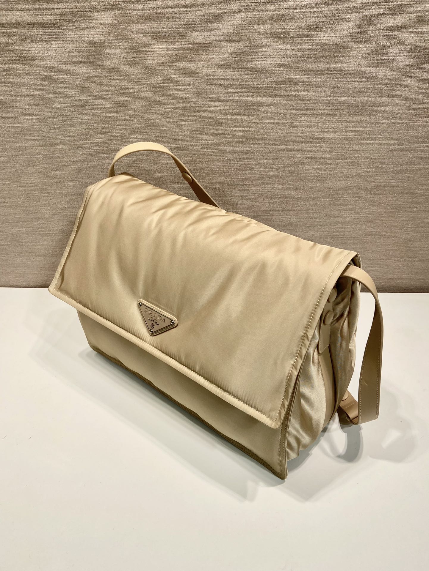 modal image 5