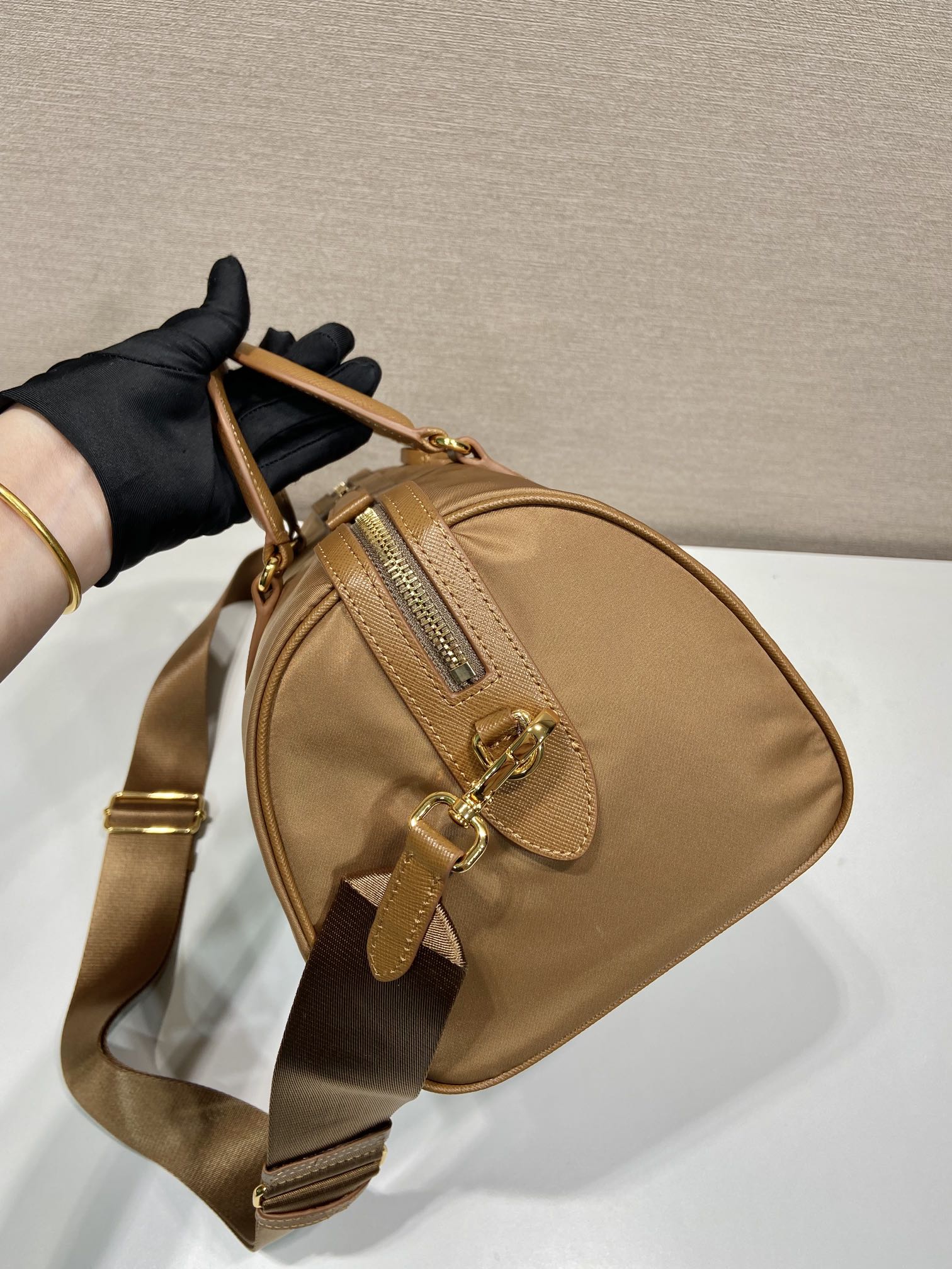 modal image 5