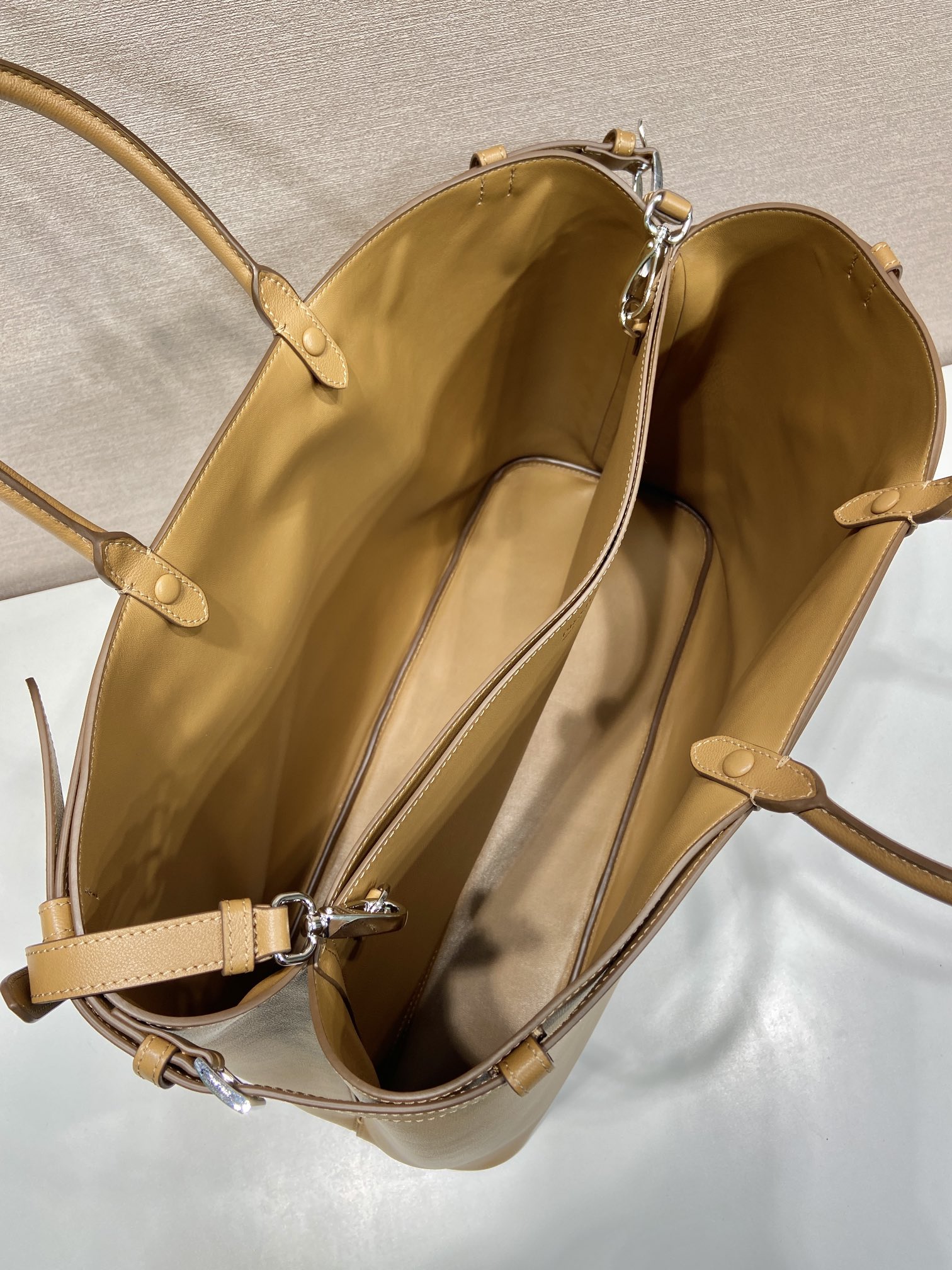 modal image 11