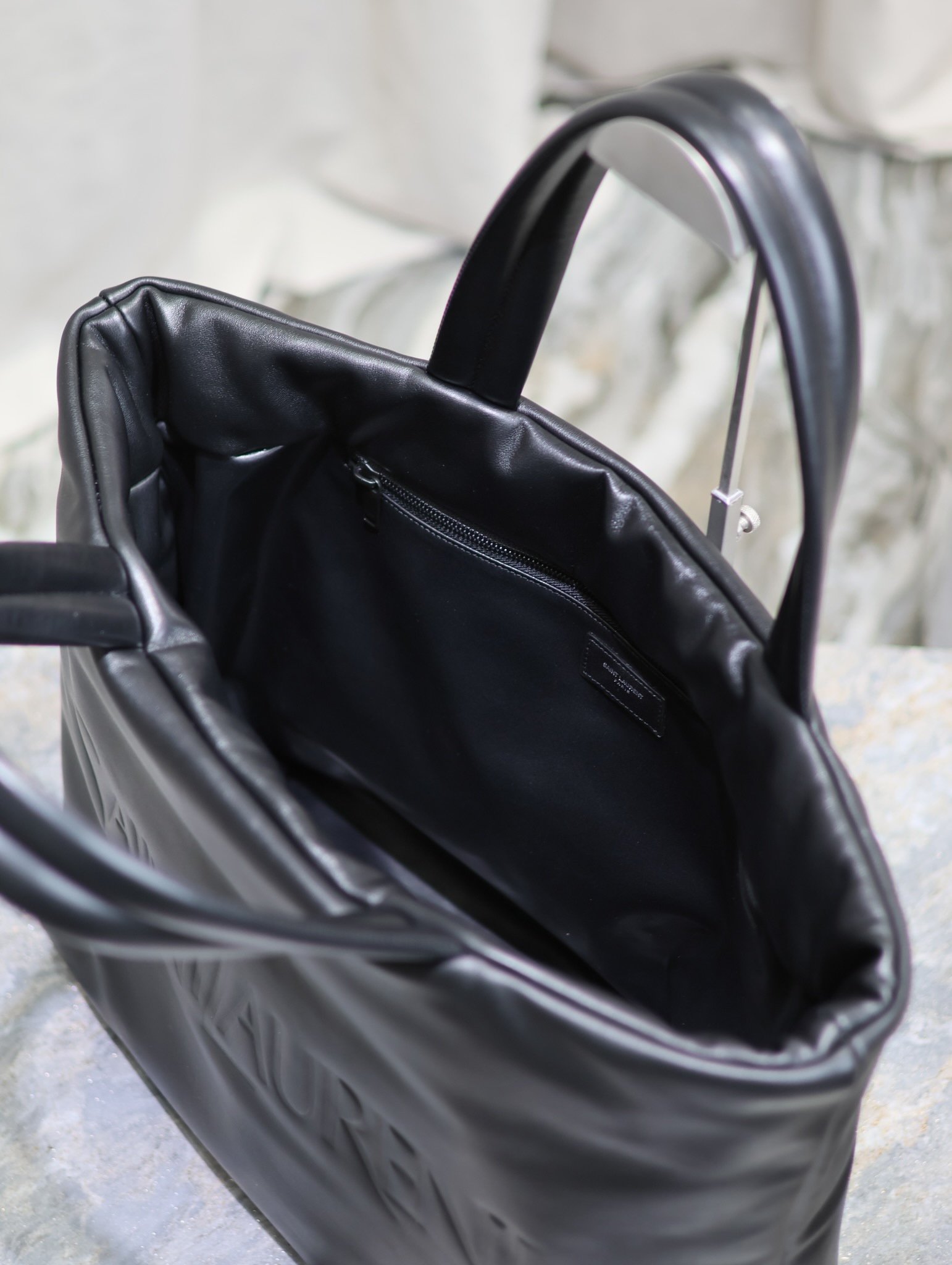 modal image 14