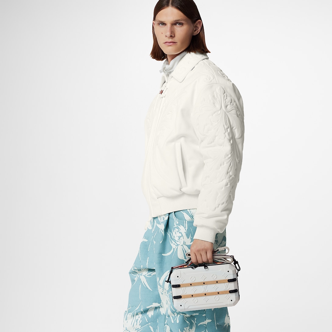 modal image 5