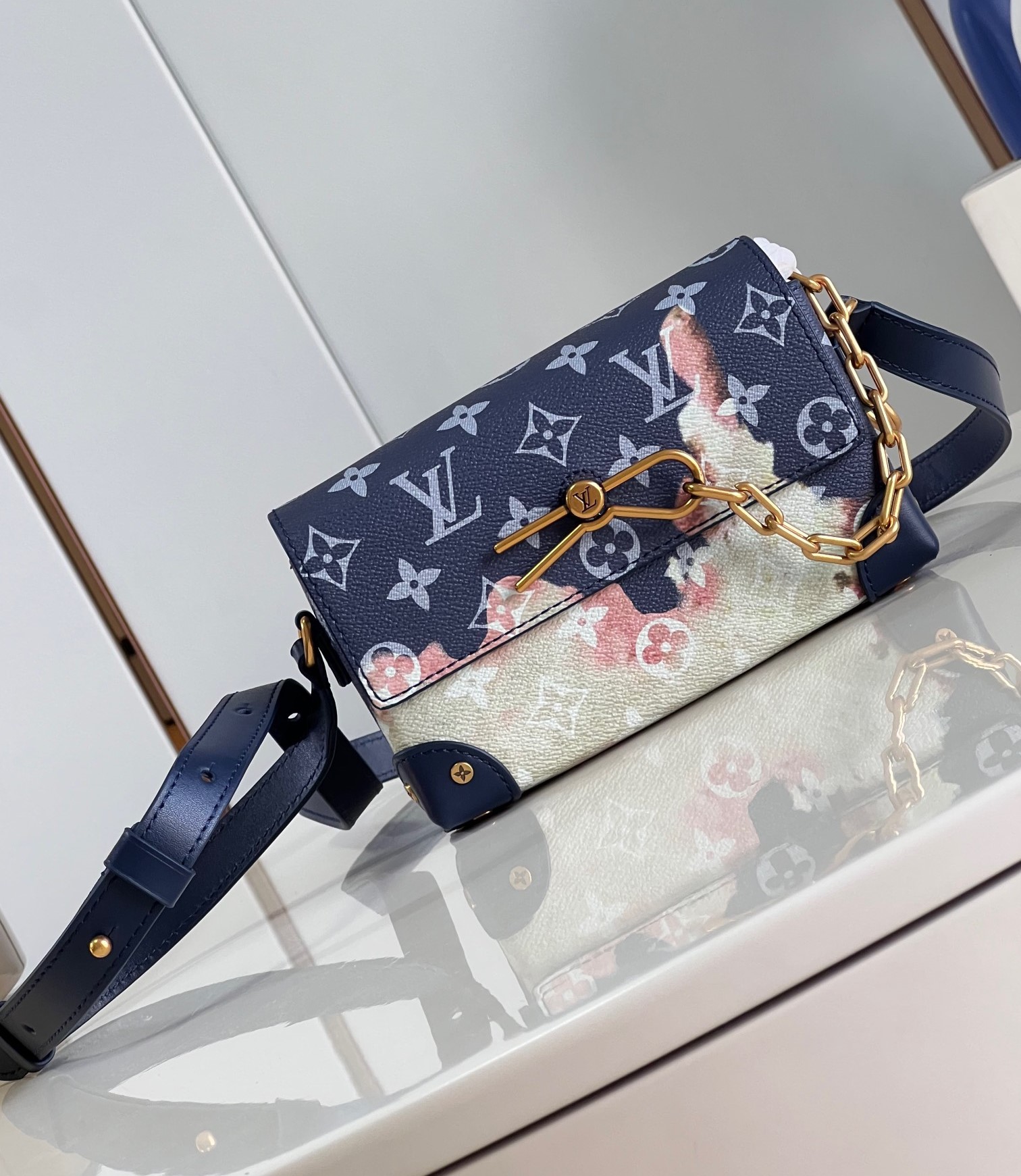 modal image 6
