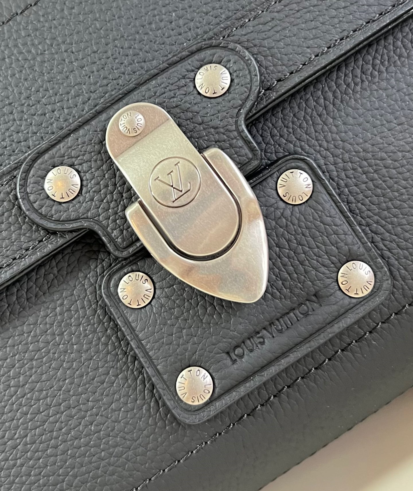 modal image 11