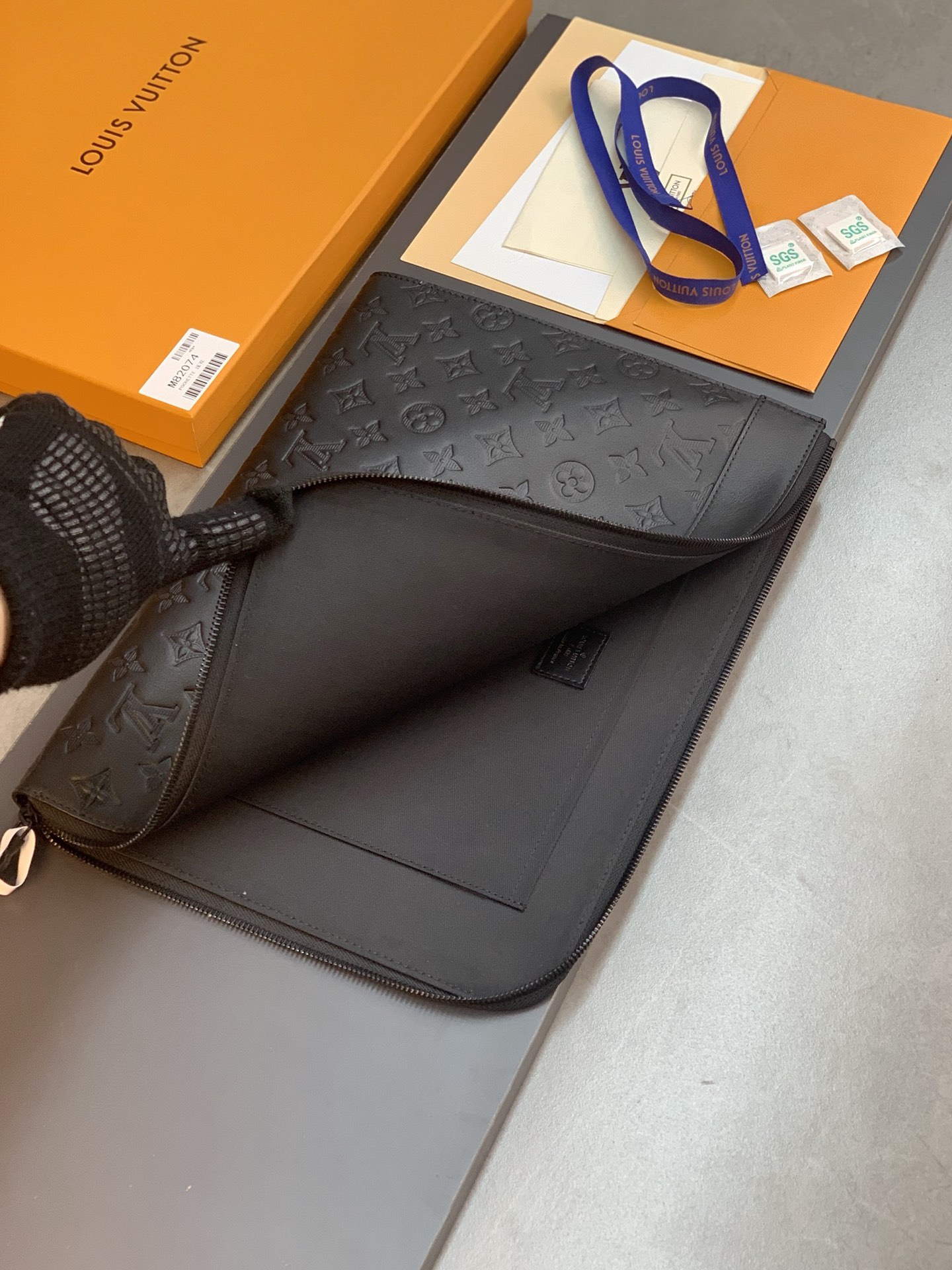 modal image 5