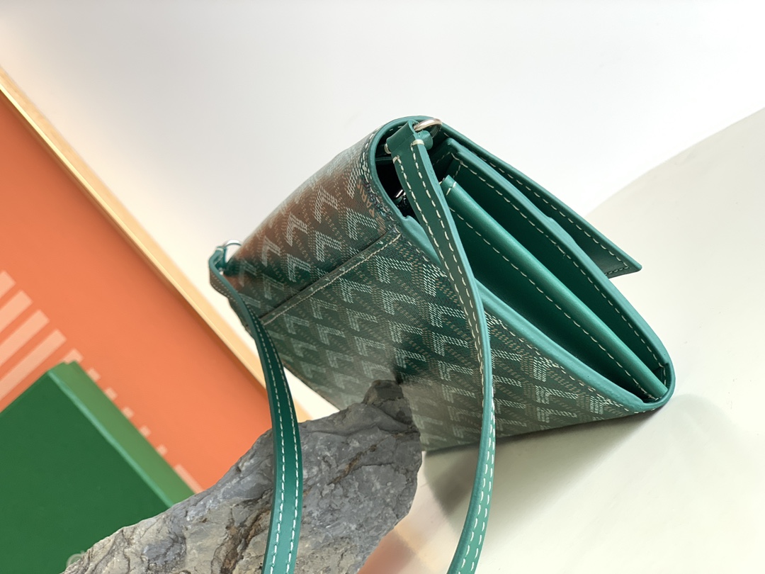 modal image 4