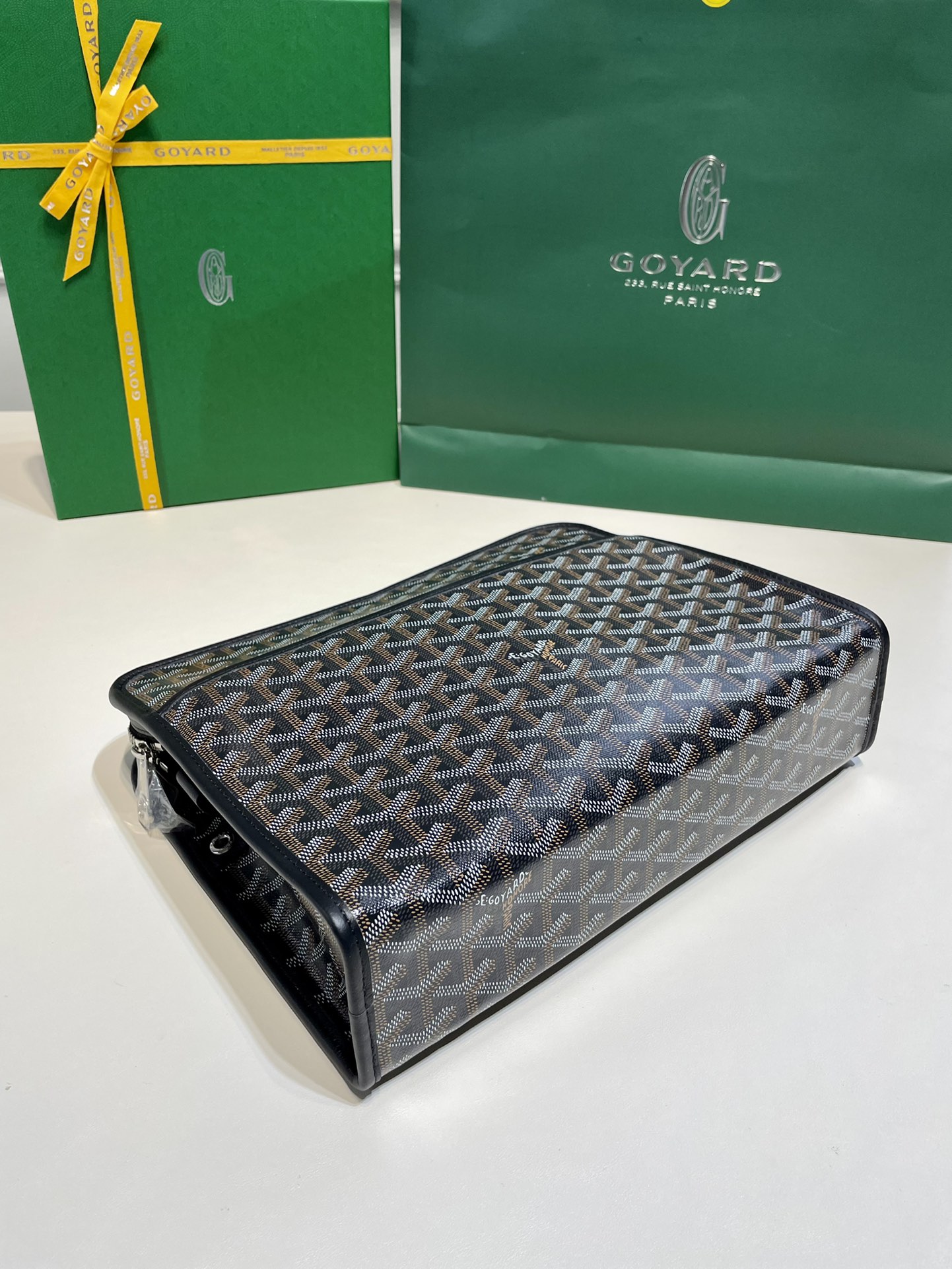 modal image 5