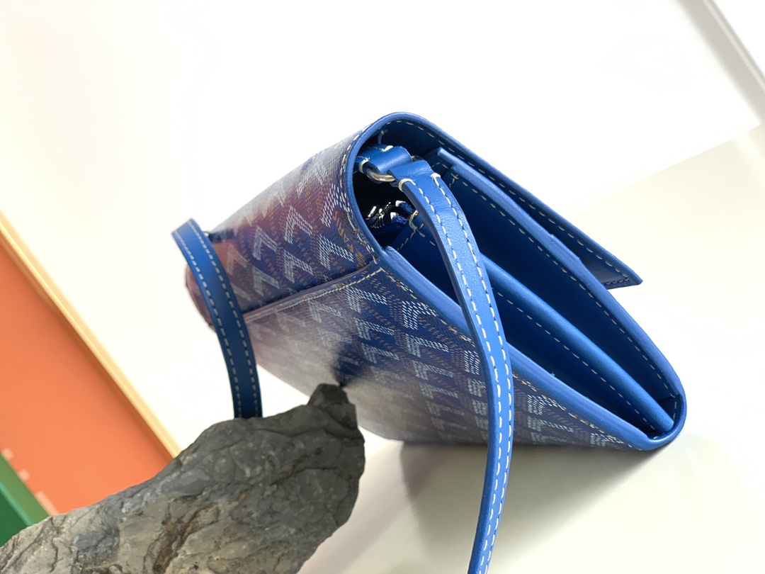 modal image 3