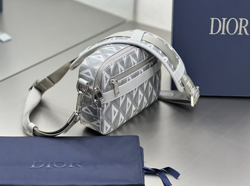 modal image 5