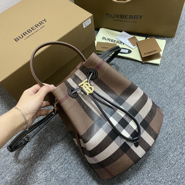 버치 브라운 버킷백