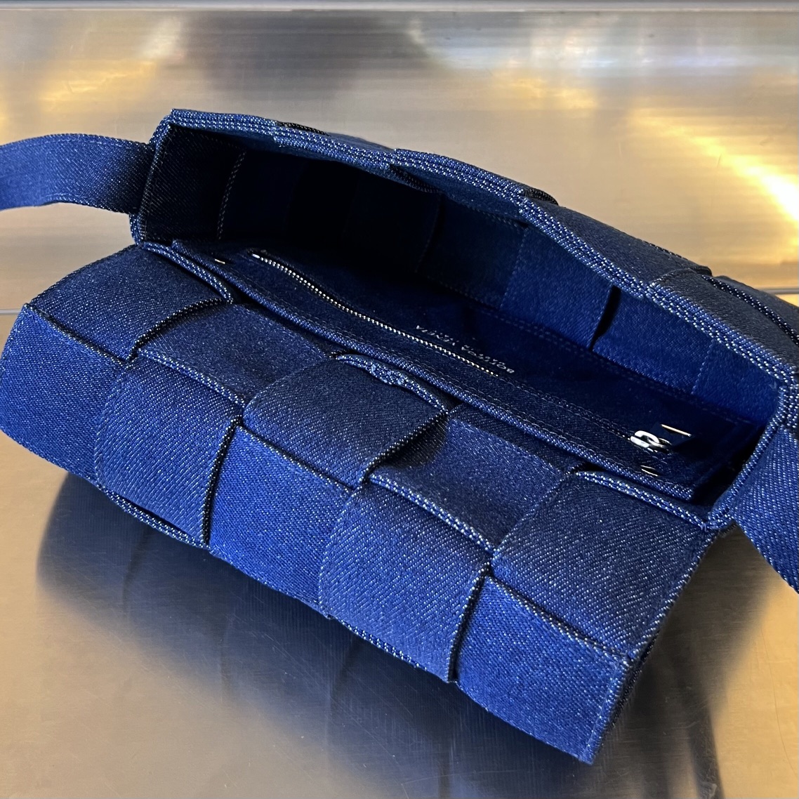 modal image 5