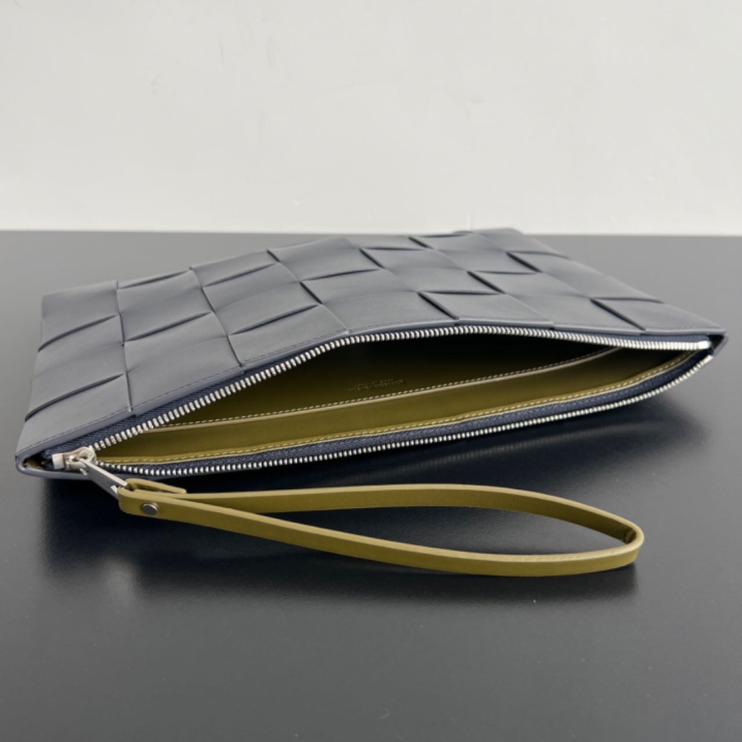 modal image 7