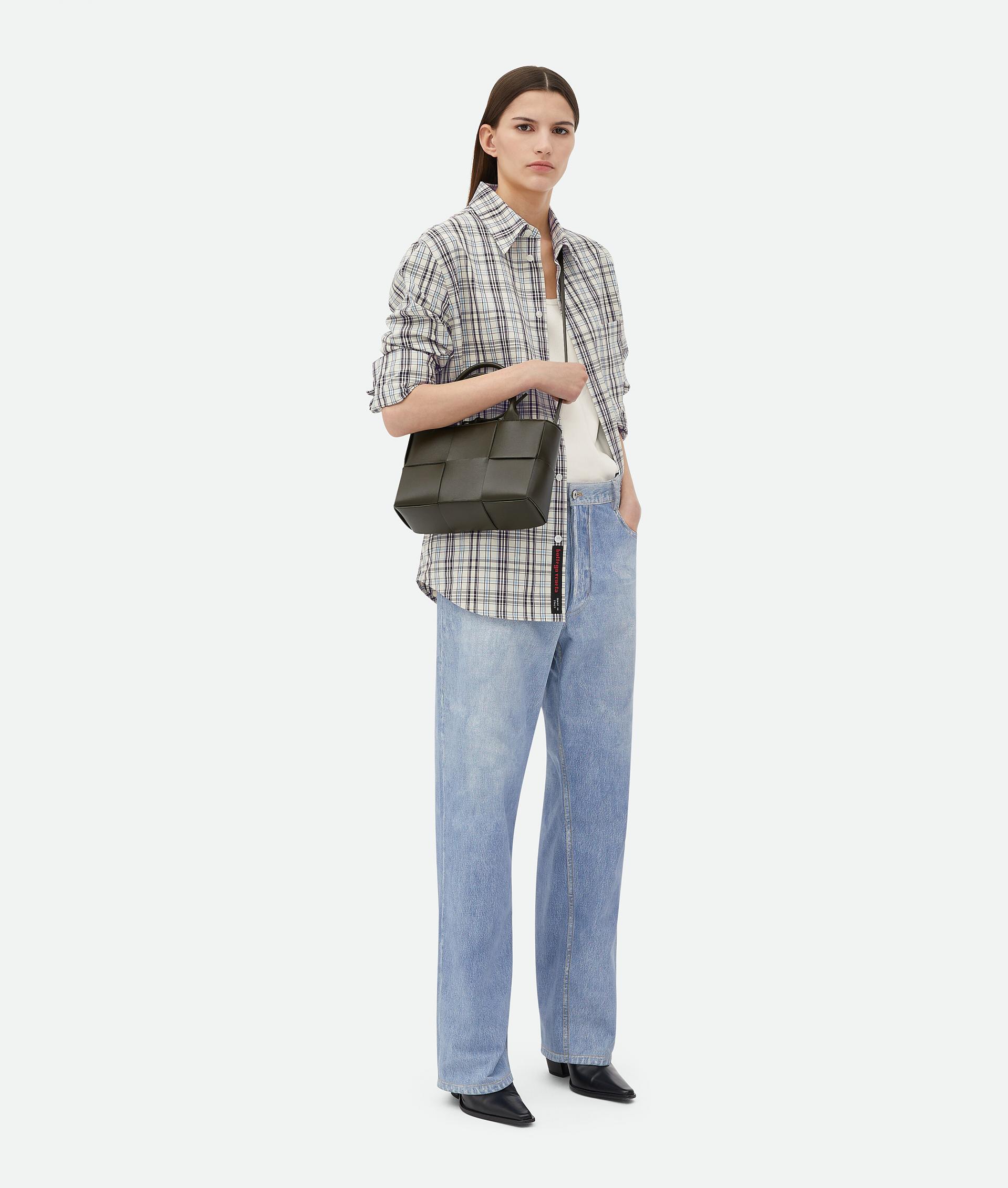 modal image 4