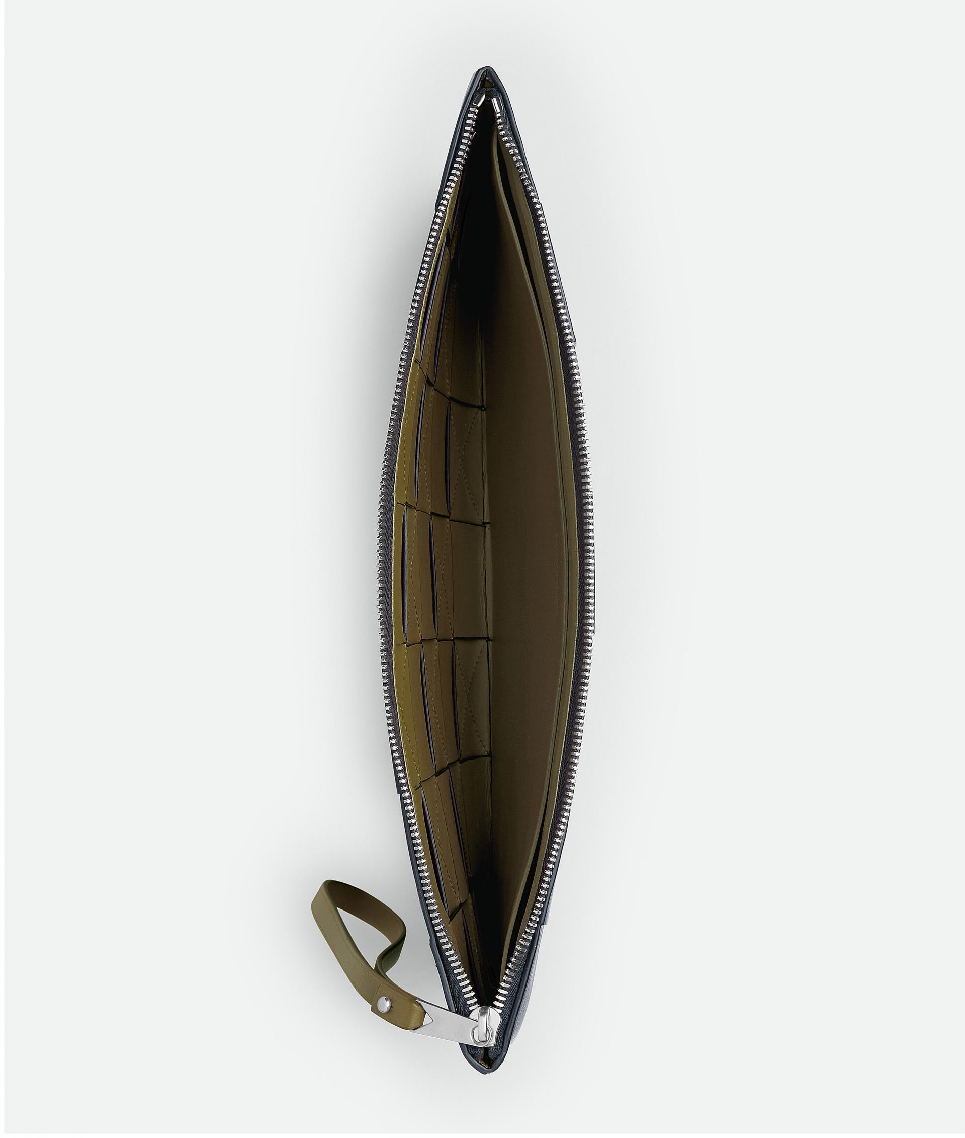 modal image 4