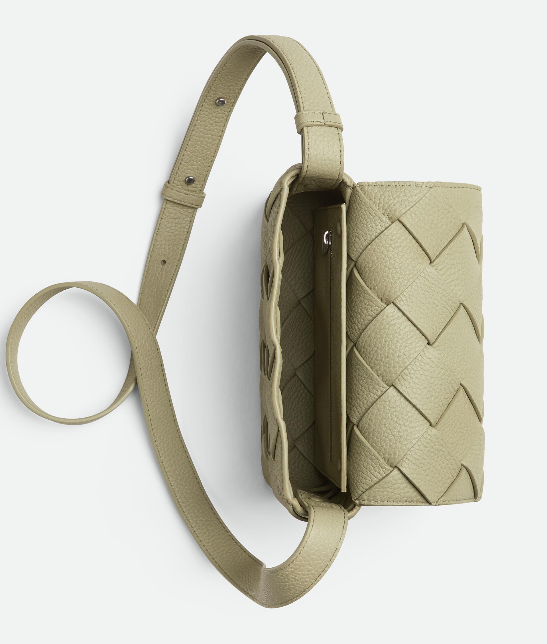 modal image 5