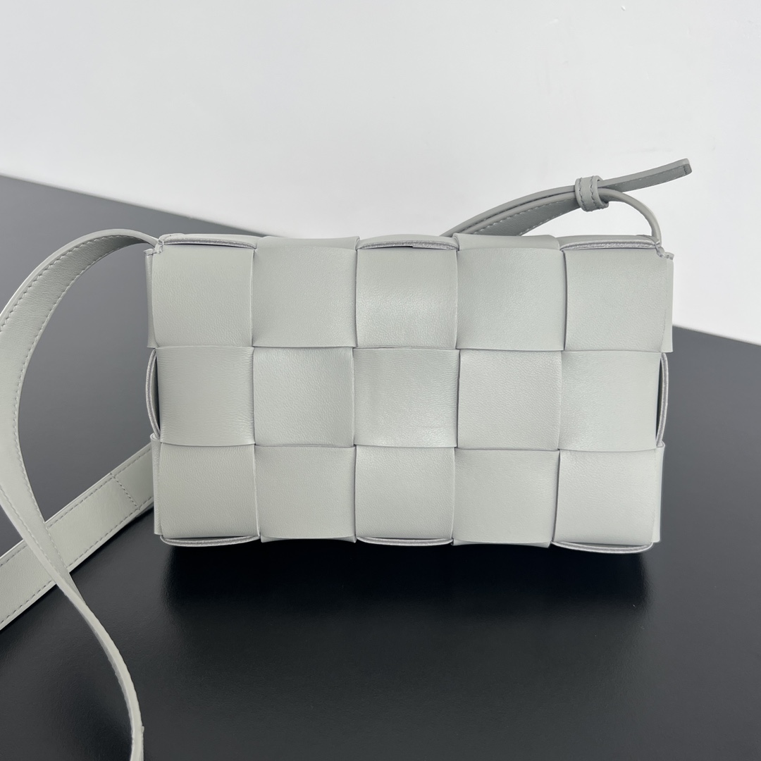 modal image 7