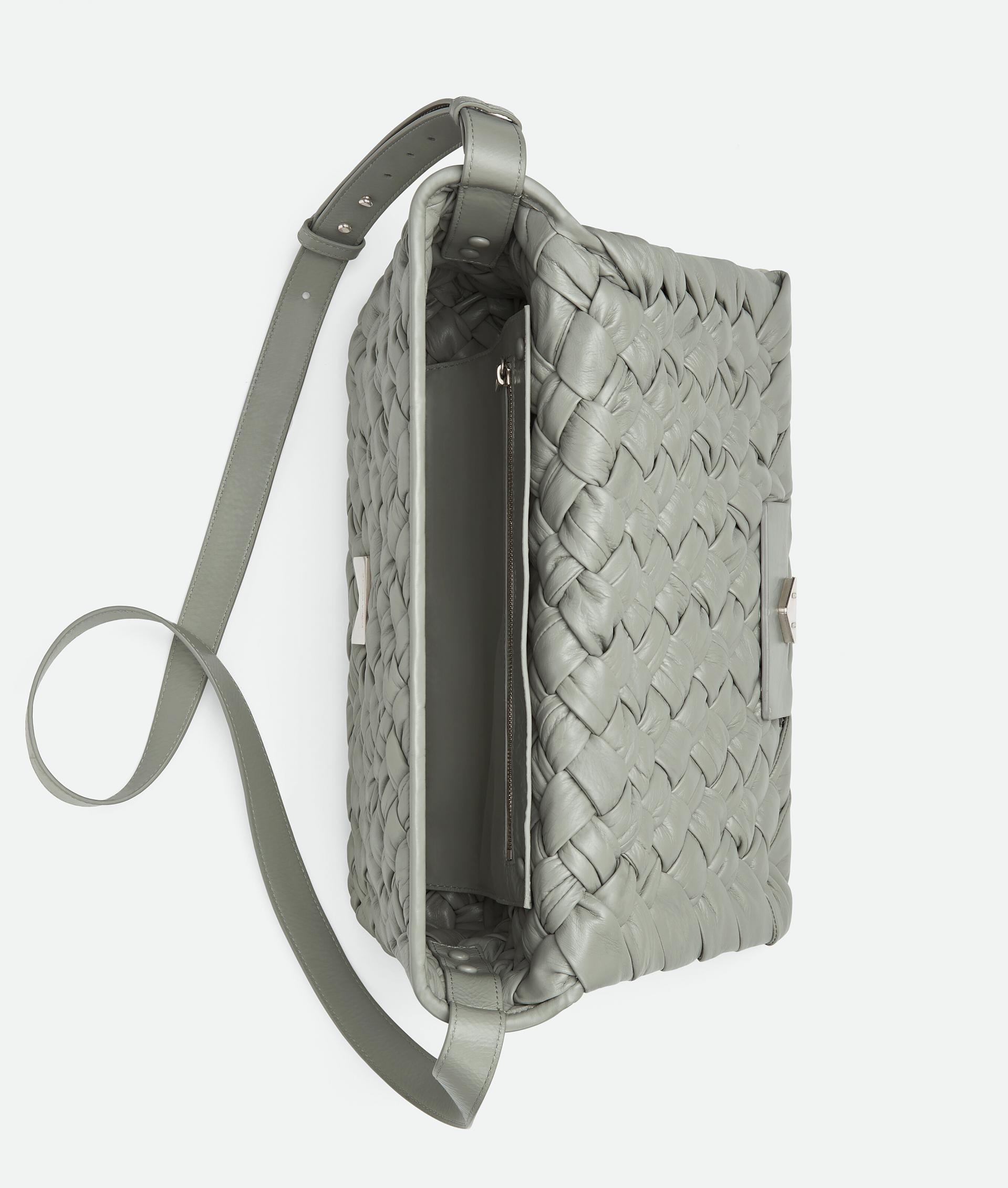 modal image 10