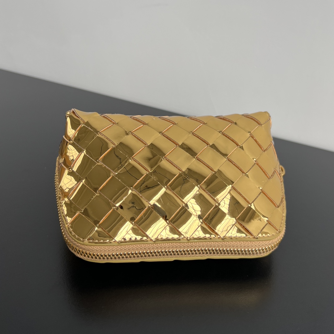modal image 11