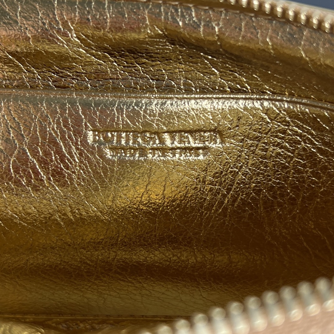modal image 17