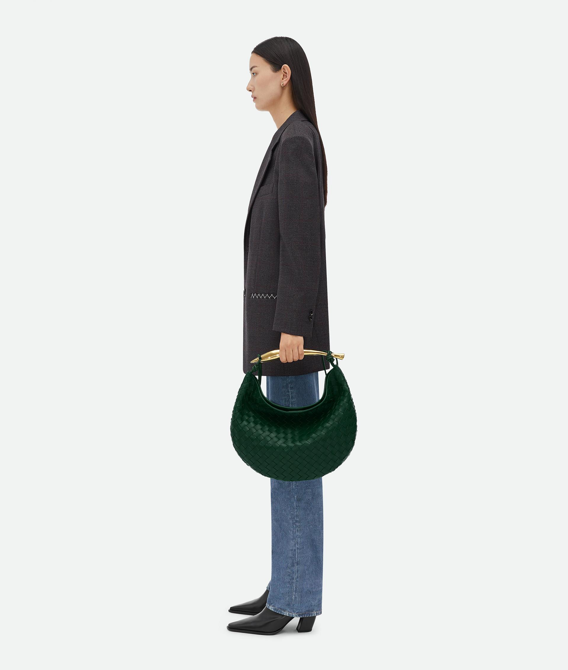 modal image 6