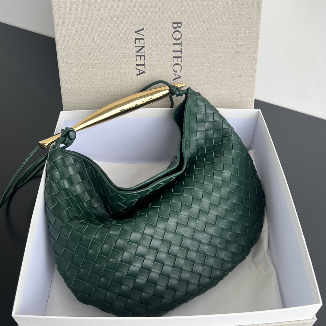 modal image 7