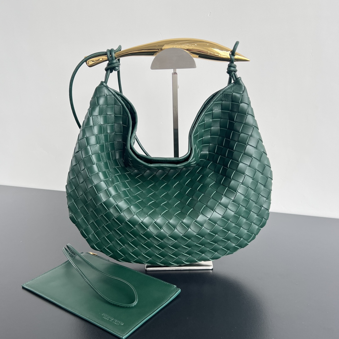 modal image 8