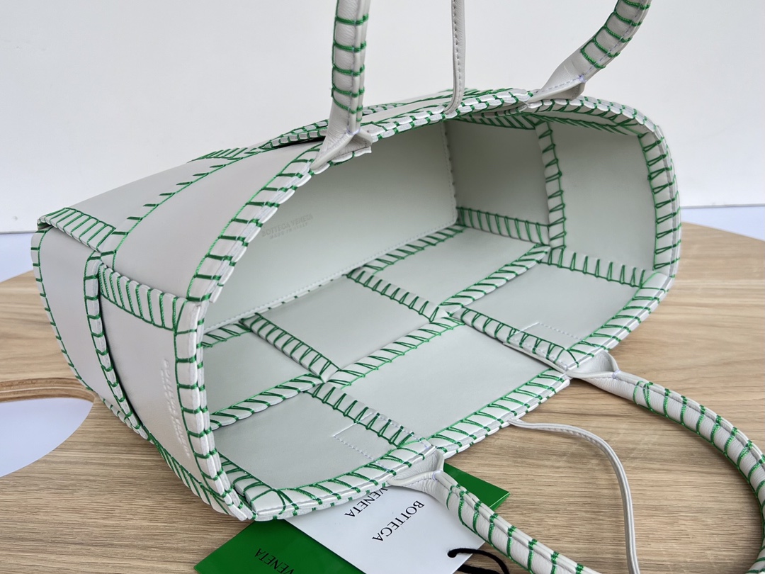 modal image 5