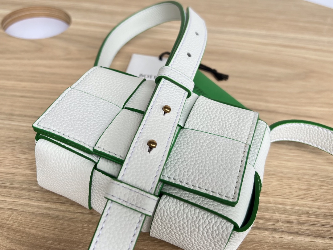 modal image 6