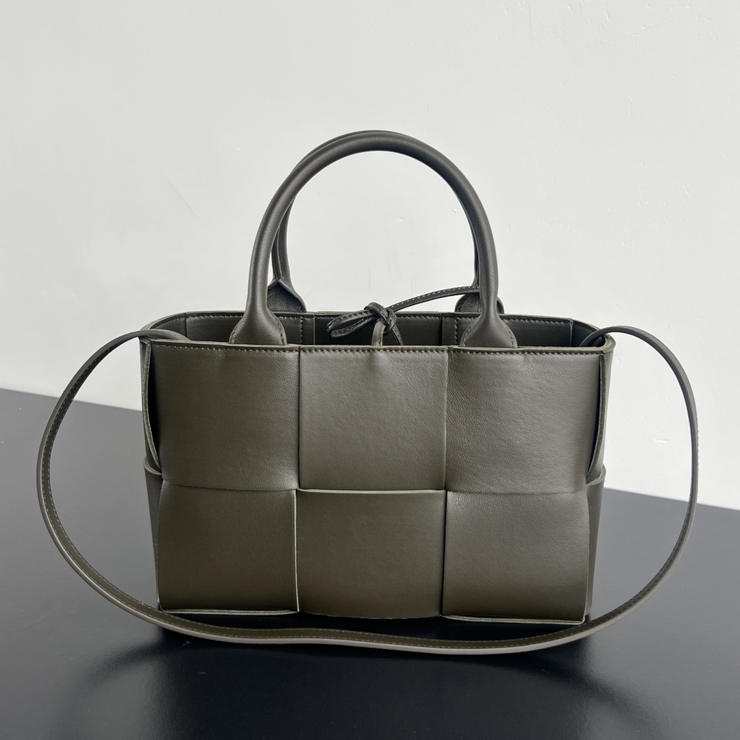 modal image 5