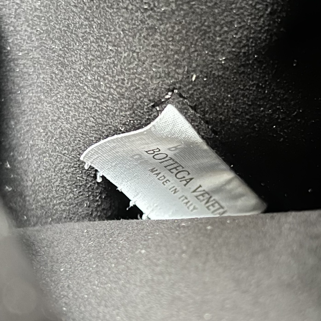 modal image 6