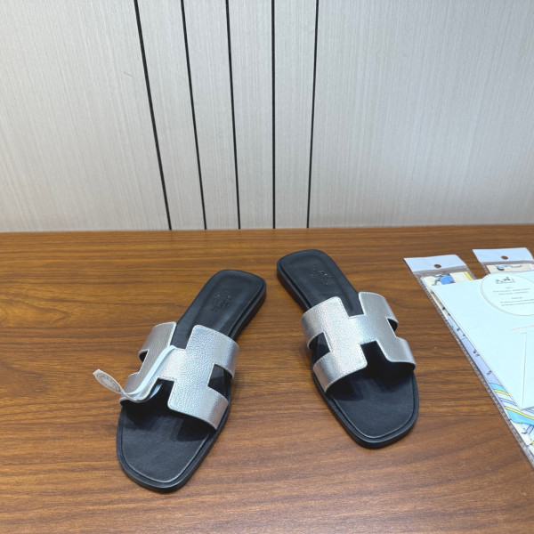에르메스 오라 샌들