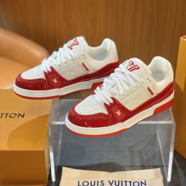 LV 트레이너 스니커즈