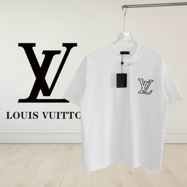 LV 자수 라운드넥 반팔 티셔츠