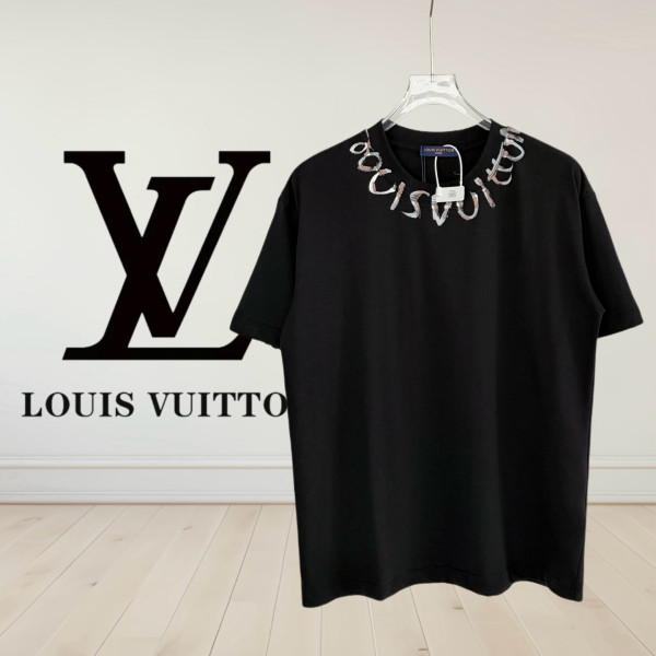LV 프린트 라운드넥 티셔츠