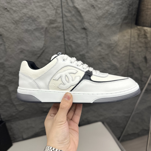 샤넬 카프스킨 스니커즈