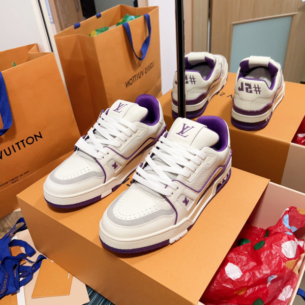 LV 트레이너 스니커즈
