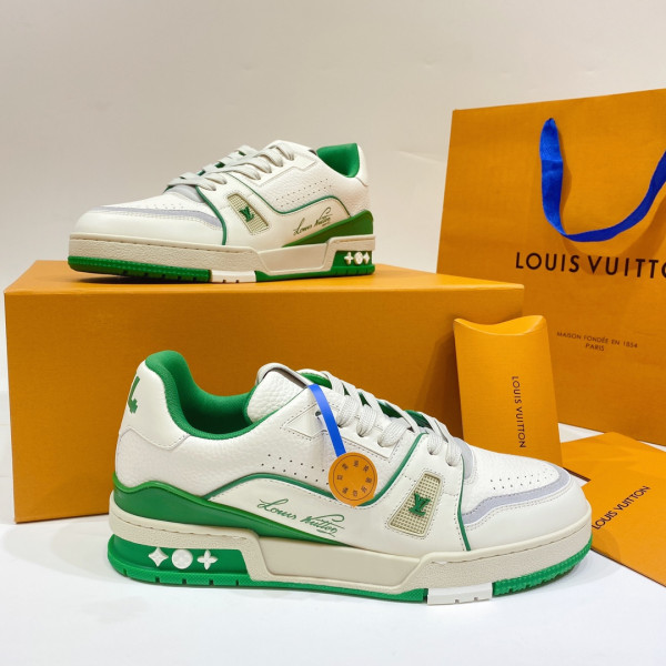 LV 트레이너 스니커즈