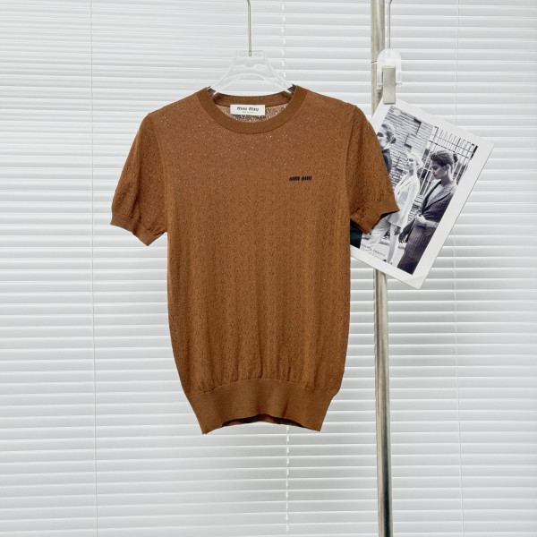 펀칭 라운드넥 반팔 니트