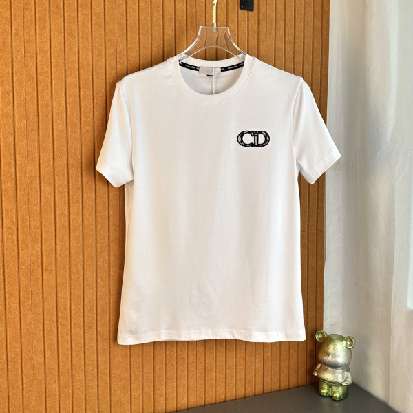 크루넥 반팔 티셔츠