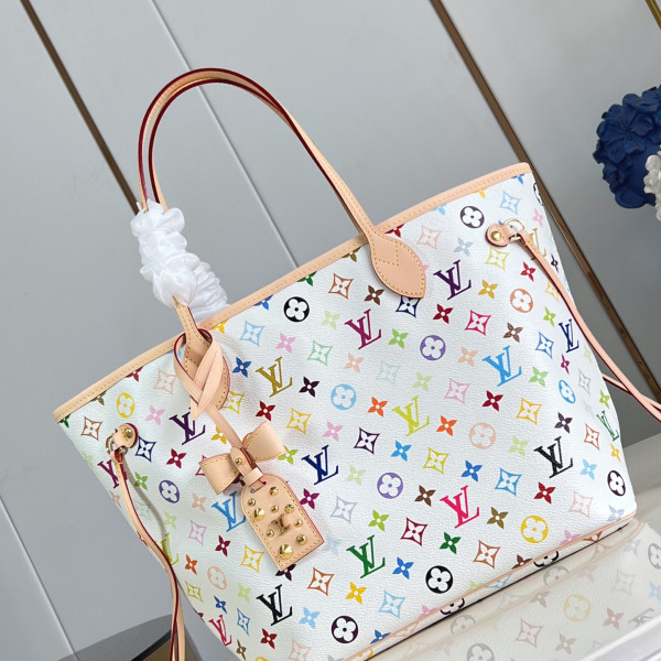 LV 네이풀 MM