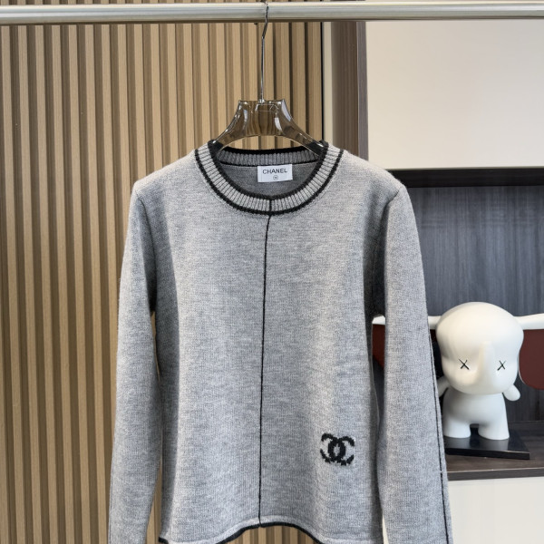 풍 심플 라운드넥 니트 롱 슬리브